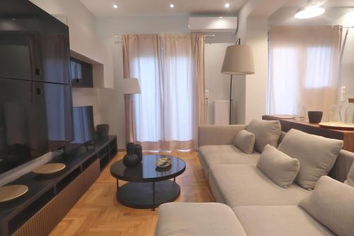 Stylish city Apartment for 4 by MPS, Atene