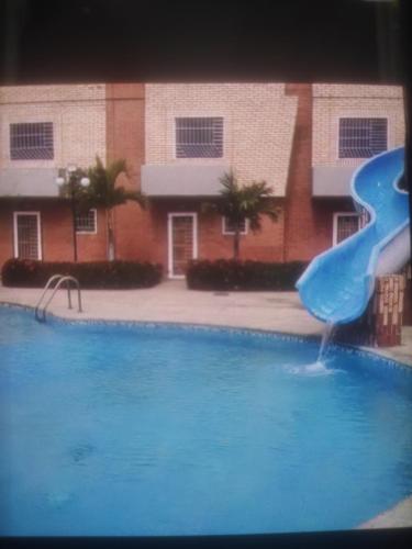 Bucaneros TownHouse Verde in Chichiriviche