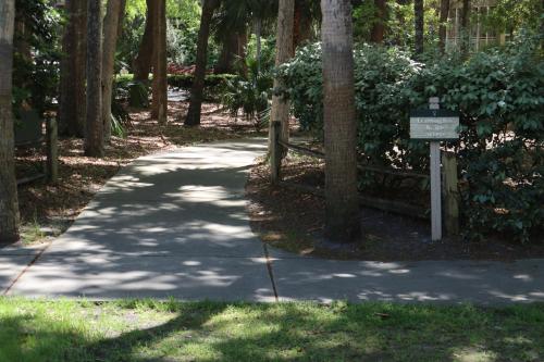 7637 Huntington Villas - image 3