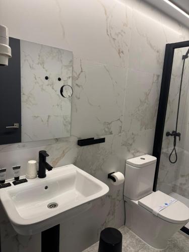 Hotel DL Urban - 화장실