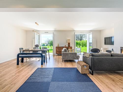 Location de vacances - Baden - Bretagne - Holiday Home La Tour Bourgerel avec piscine by Interhome - Image #3