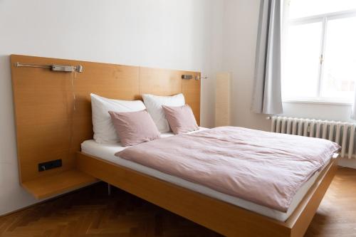 Bright stylish central apartments Prague, Praha (fotografie 9)