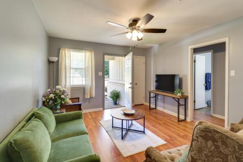 Walk to Dining & Shops: Dtwn Brookhaven Home!