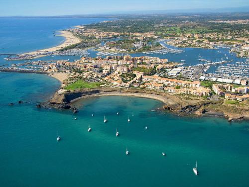 Apartment Les Maisons sur la Plage-3 by Interhome near fuZion