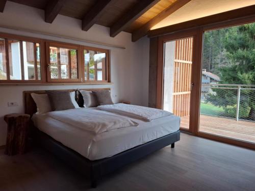 Bungalow with Garden View