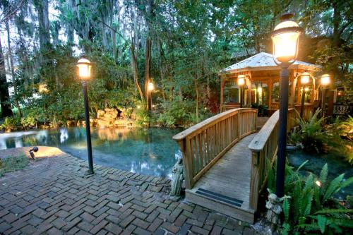 Kert, Magnolia Plantation & Cottages near Gainesville regionális repülőtér