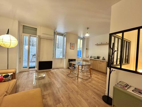 Chez Marie et Romain- appartement de charme au cœur de la Joliette proche Panier centre ville, Marseille (fotografie 8)