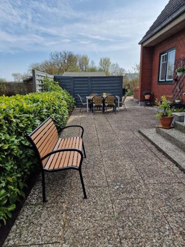 Haus-Fehmarn-am-Dorfteich-|-Wohnung-3-Nord in Albertsdorf