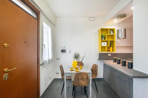 Battistini Pretty Apartment, Rome (photo 8)