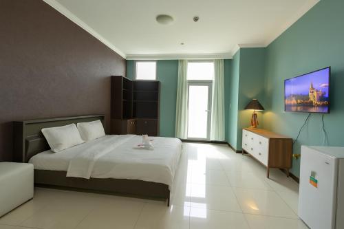 Masters and Double Rooms For Girls ONLY in Marina, Dubai, Дубай (фото 8)