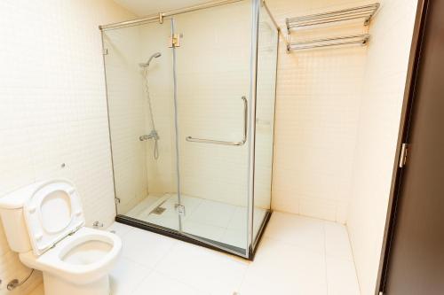 Masters and Double Rooms For Girls ONLY in Marina, Dubai, Дубай (фото 10)