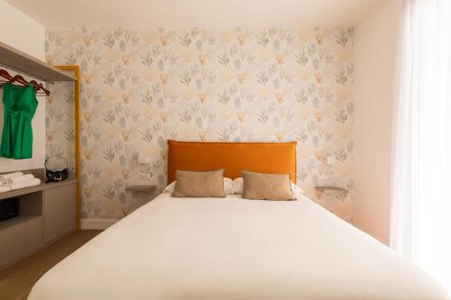 YourHome - Blue Marina Rooms - Photo 1