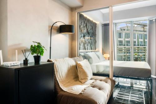 Casa Attila - Azure Urban Resort Residences, Manila