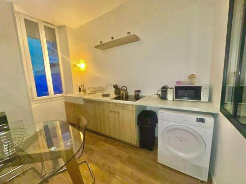 Chez Marie et Romain- appartement de charme au cœur de la Joliette proche Panier centre ville, Marseille (fotografie 7)