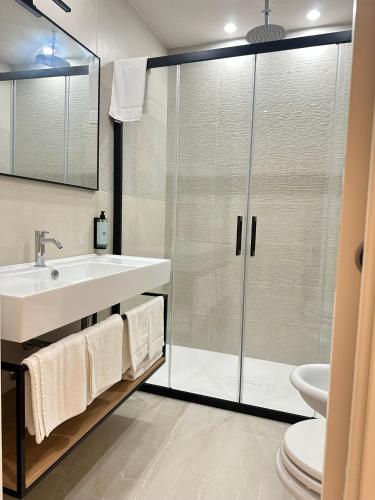 Double Room with Balcony and Sea View