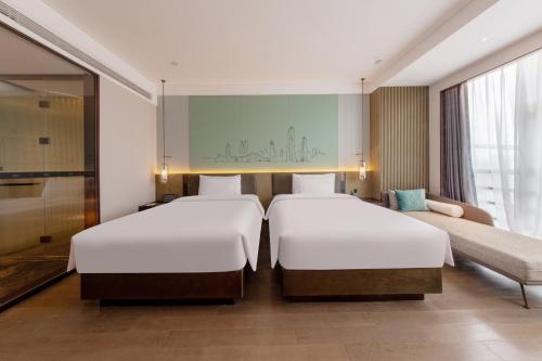 Deluxe Twin Room image 5