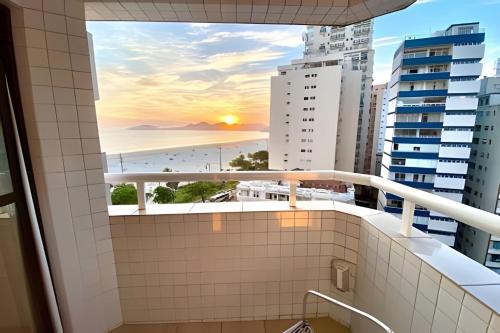 SHB - Pé na Areia: Refúgio vista mar no Gonzaga, Santos