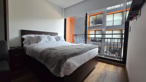 Cozy loft in chico near 93 park