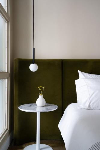 Room 101 image 3