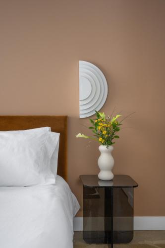Room 103 image 2
