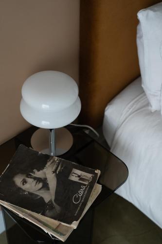 Room 103 image 4