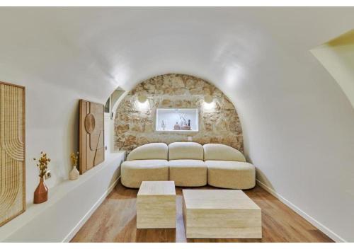 Apartment Le Marais place des Vosges by Studio prestige, París
