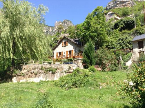 La Caze - Accommodation - Saint-Pierre-des-Tripiers