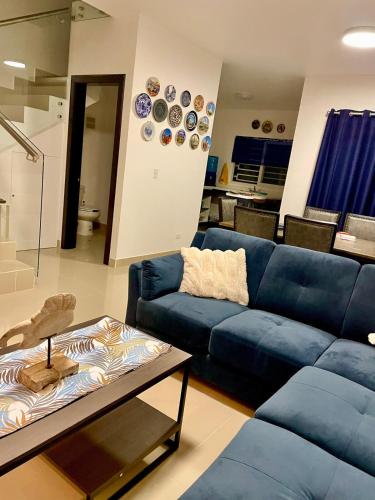 New! Lovely and spacious, 2 Ocean view terraces