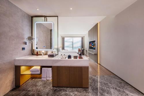 Superior Twin Room image 2