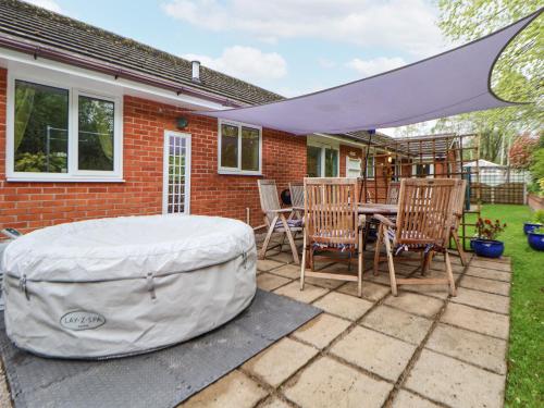 外部景觀, 2 Mountain View in 徹克市中心