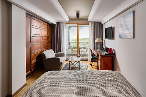 Superior Room with Balcony and River View