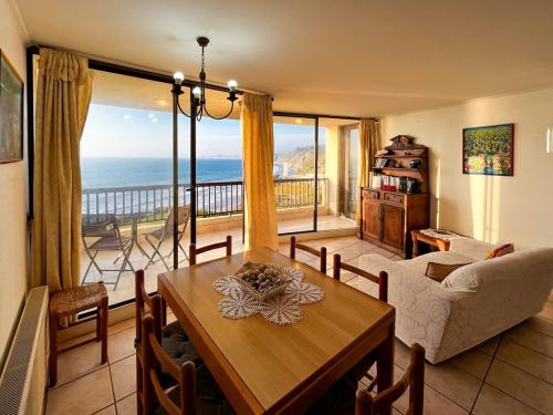 Oceanfront Apartment Costa Quilen