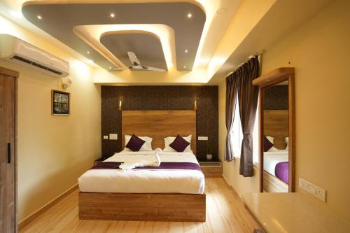 M M HOTEL ROYAL RESPITE in Coimbatore South