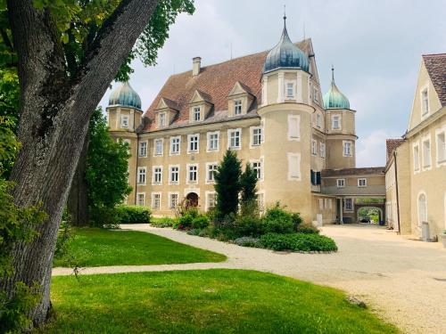 A szálláshely kívülről, Napoleonsuite auf Schloß Hürbel (Napoleonsuite auf Schloß Hurbel) in Gutenzell-Hurbel