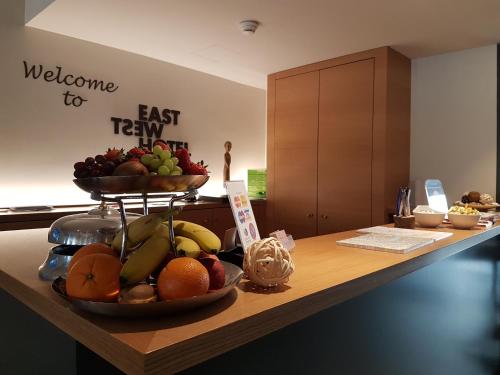 East-West Riverside Hotel Basel - image 12