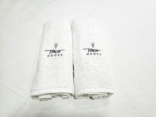 Casa Nova com 3 quartos / Churrasqueira / Banheira prox Cataratas