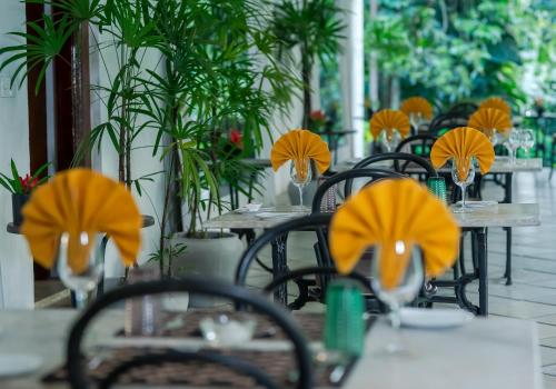 Étterem, Adigars Manor in Pallekele