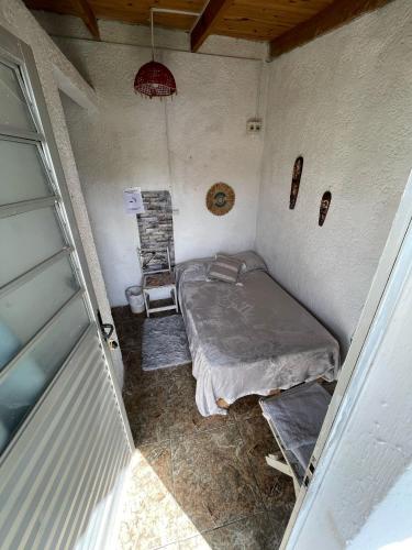 Alojamiento Sencillo EYO con Baño Privado (Alojamiento Sencillo EYO con Bano Privado) in Chuy