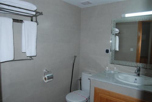 Hôtel Asswar Al Madina - image 3