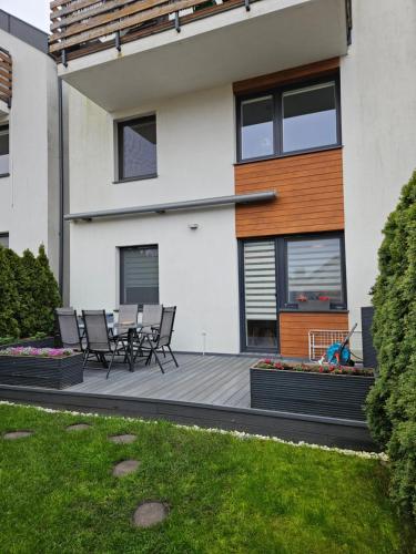 Зовнішній вигляд готелю, Wyjątkowy Apartment Kalinowa z ogródkiem parking (Wyjatkowy Apartment Kalinowa z ogrodkiem parking) in Косаково