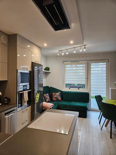 кухня, Wyjątkowy Apartment Kalinowa z ogródkiem parking (Wyjatkowy Apartment Kalinowa z ogrodkiem parking) in Косаково