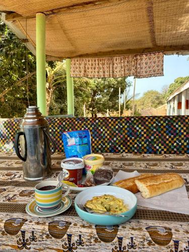 Food and beverages, Dalilann in Bolama