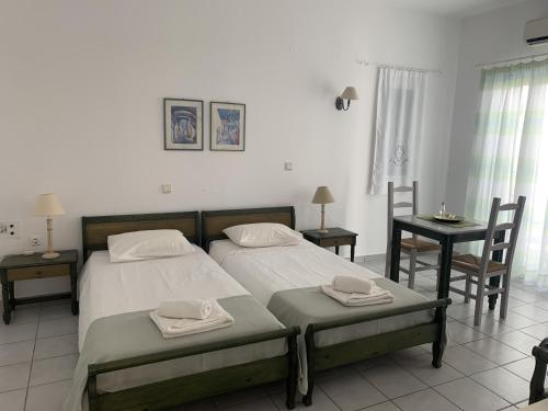 Astra Hotel Apartments - image 9