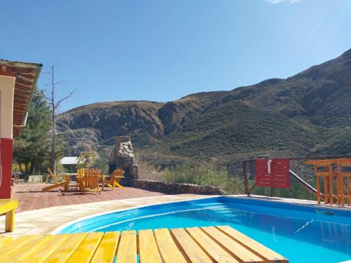 Peldbaseins, La Mamina Casa de Montaña (La Mamina Casa de Montana) in El Salto (Mendoza)