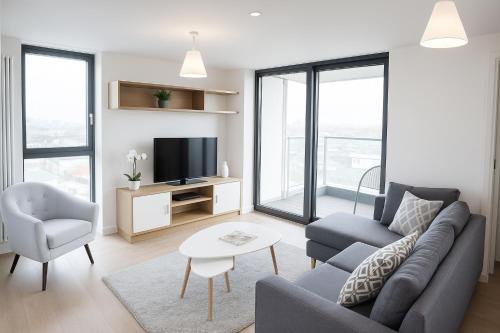 London Riverside 2 Bed, Лондон