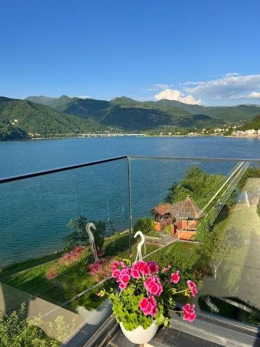 Royal Terrace Konjic - Location saisonnière - Železnička Stanica Ostrožac