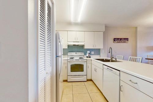 Plantation Palms II - image 10