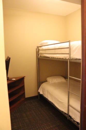 Comfort Suites Loveland - image 31