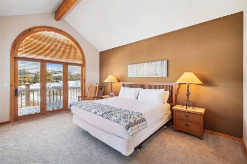 Exterior view, 4 Bedroom Townhome Near Snowflake Lift - Walk To Slopes! in Breckenridge (CO)