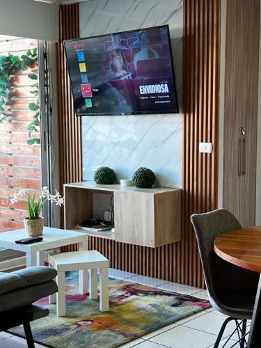 Nuevo dep 3 habitaciones 2 baños , al costado de la carretera 5 , wifi,parking